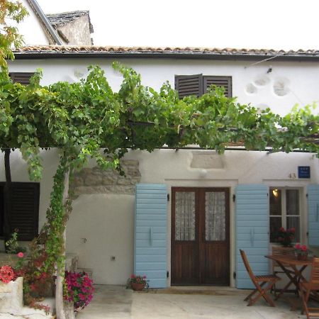 Holiday Home Trostova Kuca Pazin Room photo