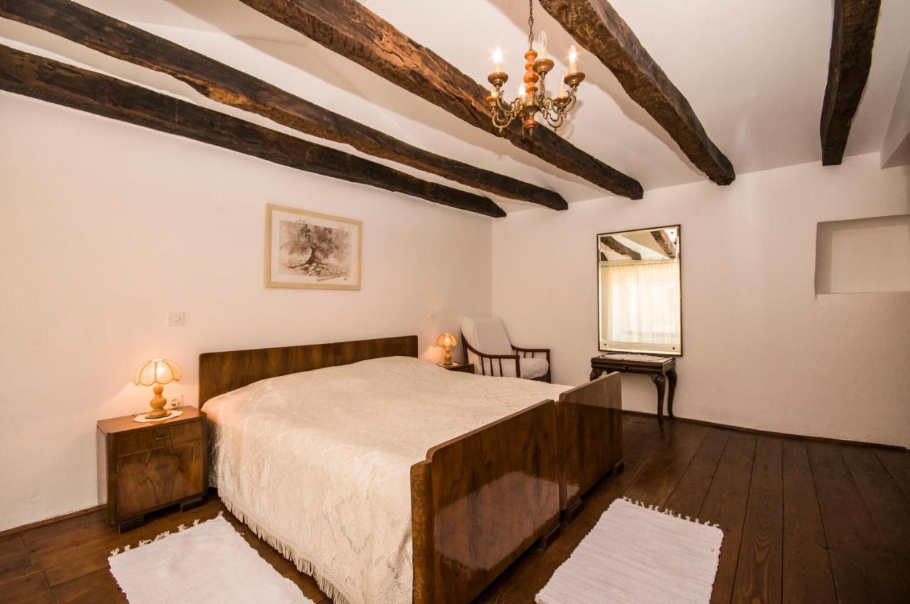 Holiday Home Trostova Kuca Pazin Exterior photo